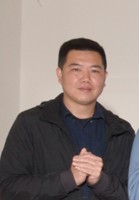 林育群