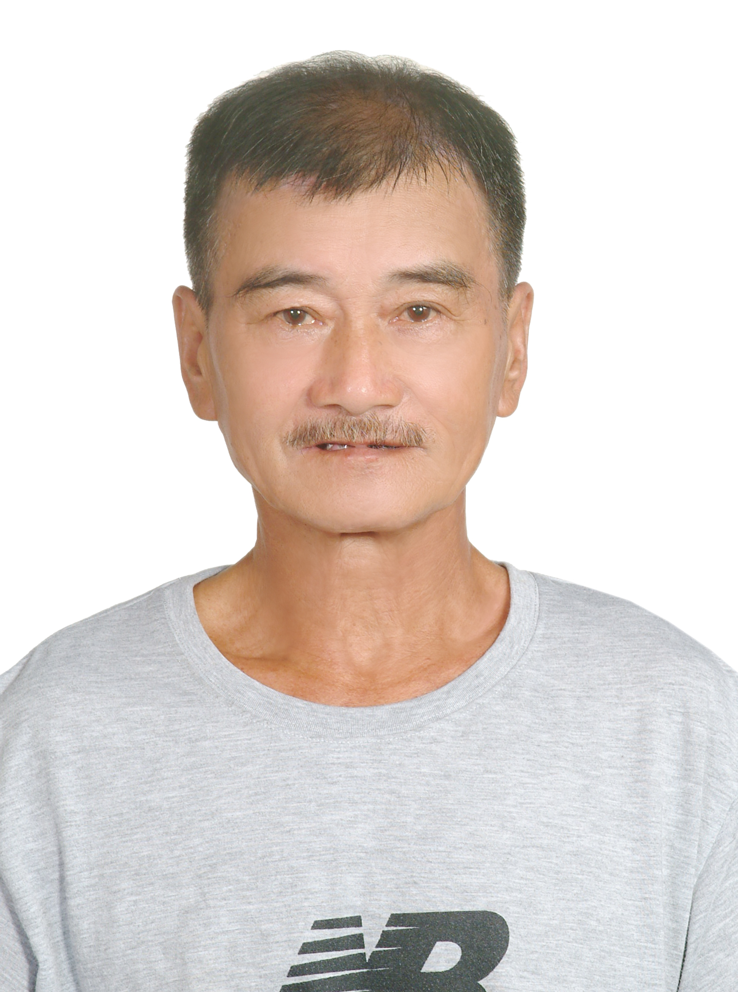 鍾　金源