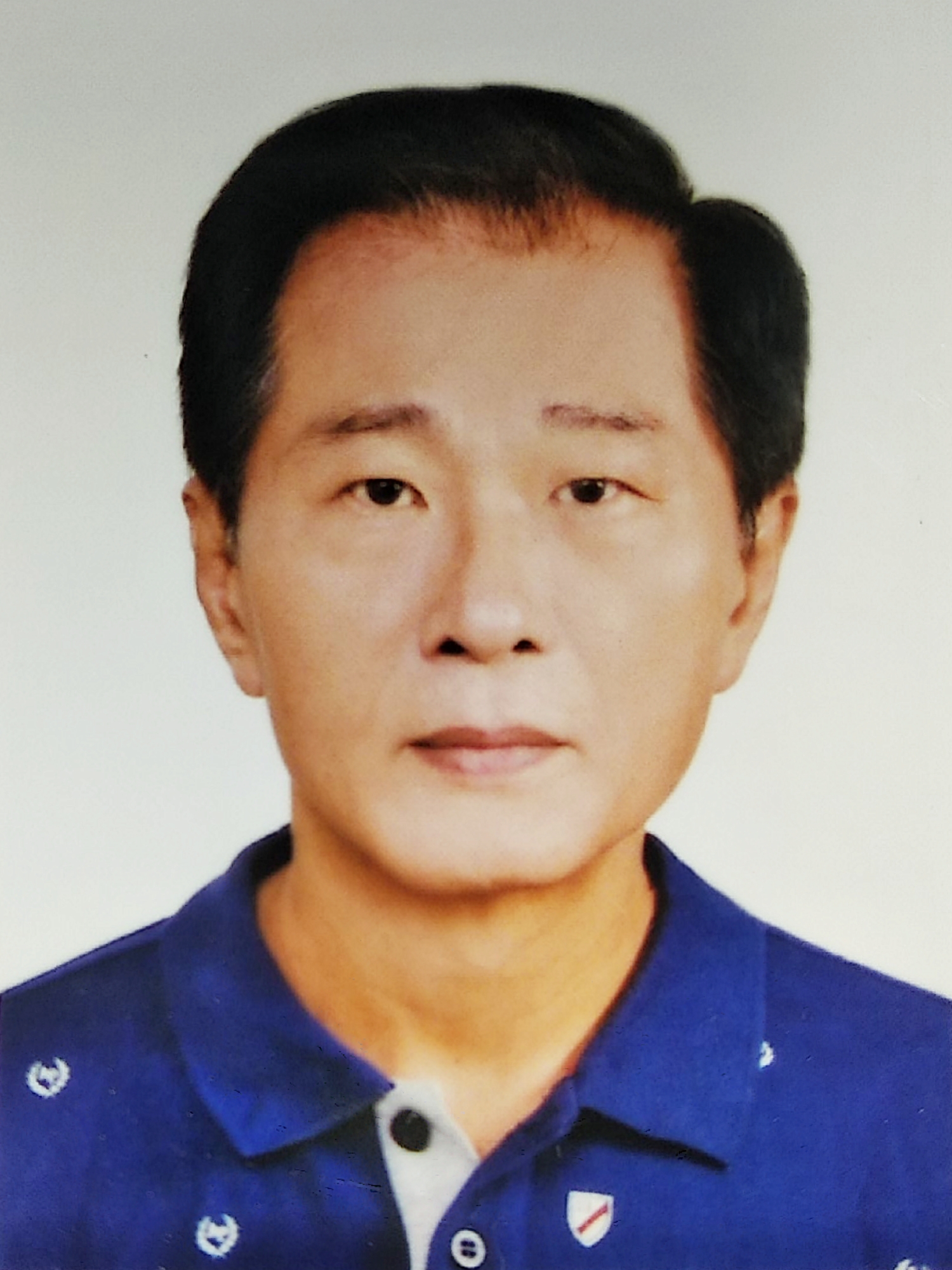 謝　慶文