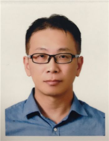 邱吉弘