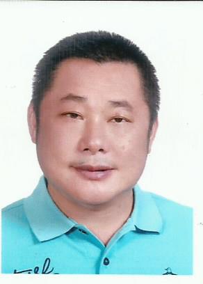 陳　何男