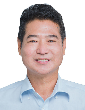 沈　明達