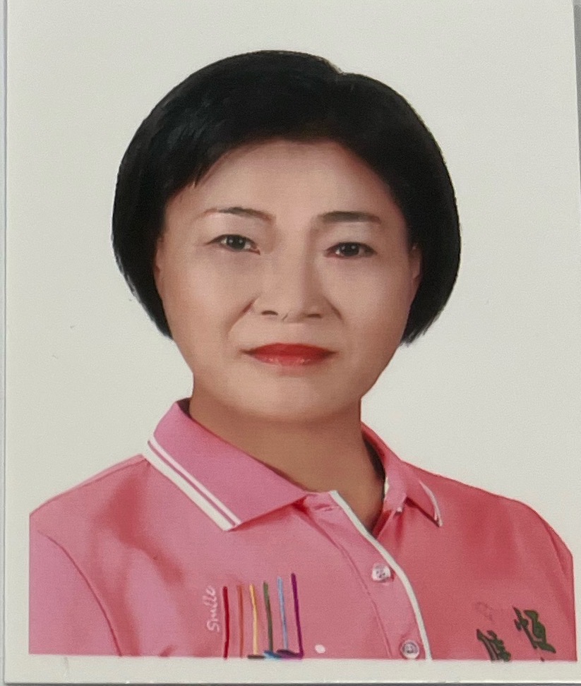 詹　秋月