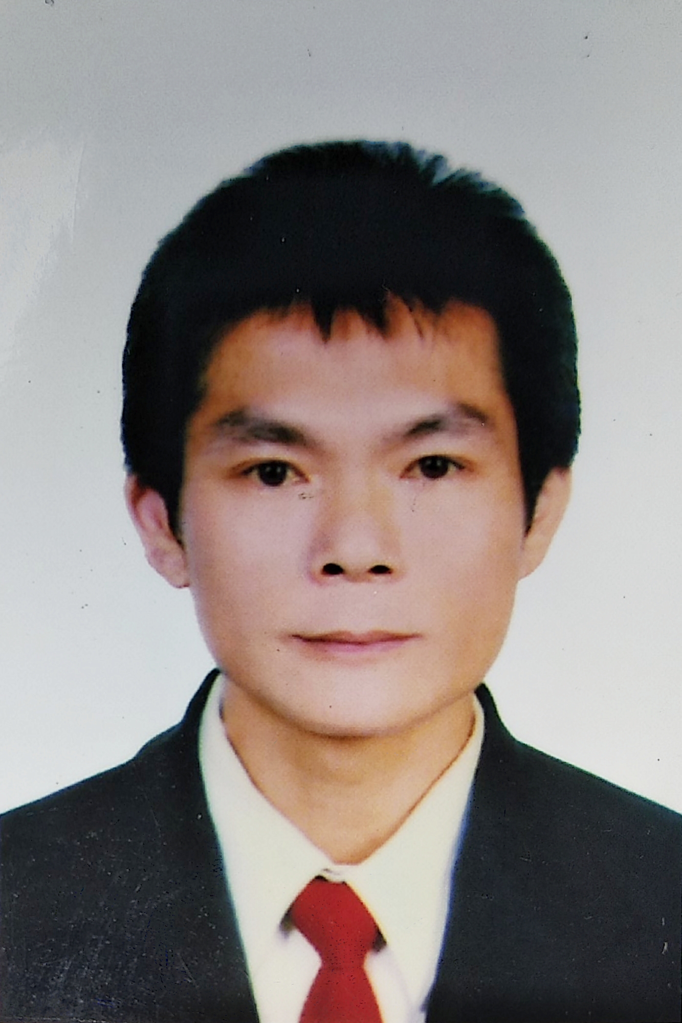 謝　東霖