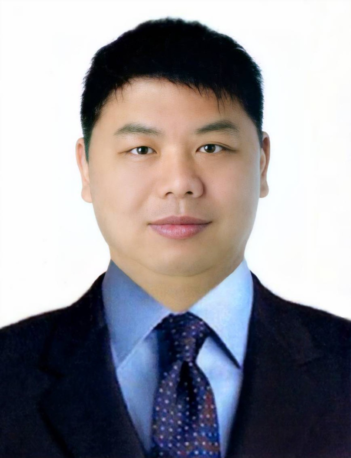 陳　震宇