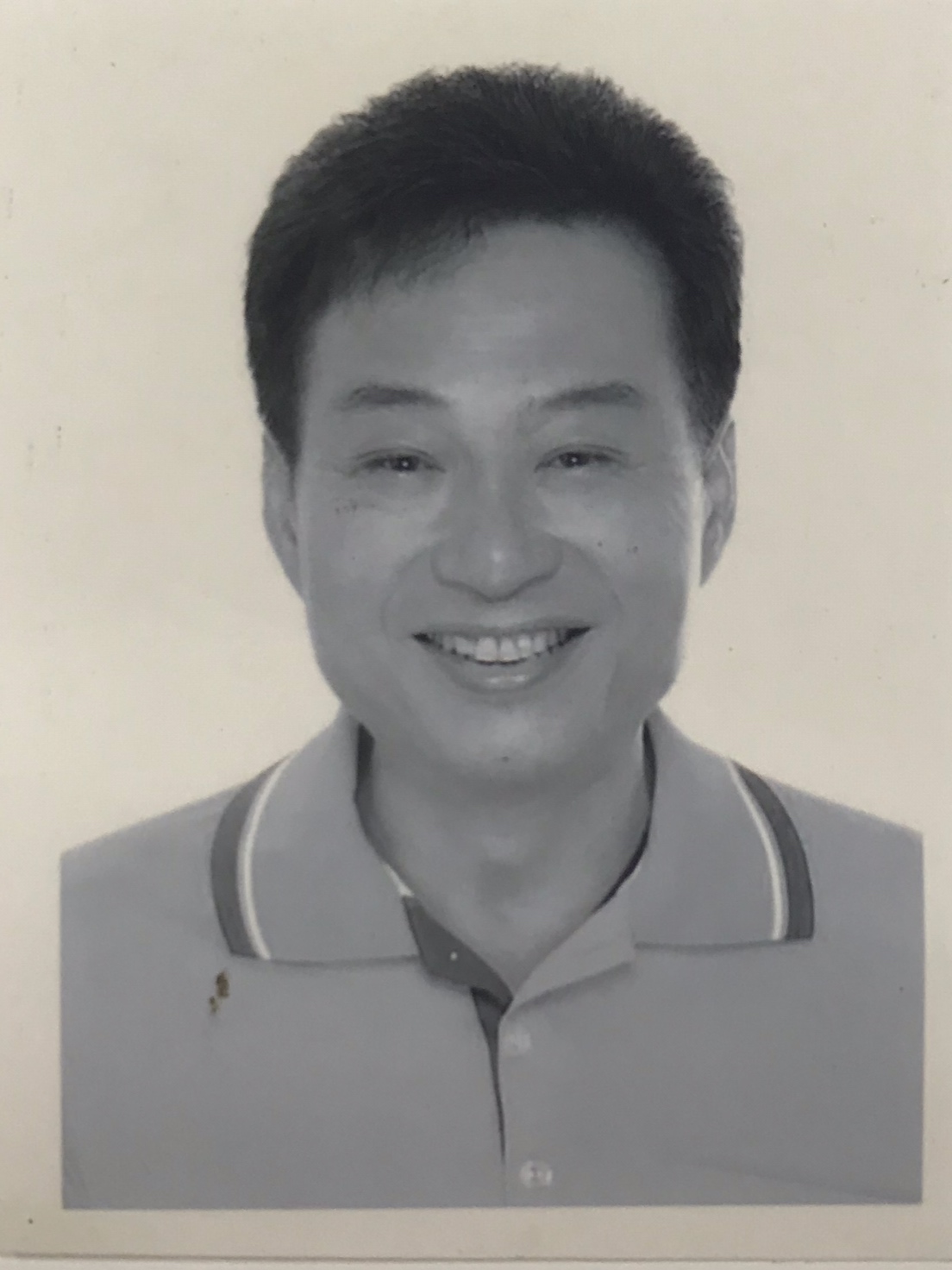 李　竣帆