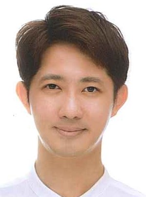 許　峻溢