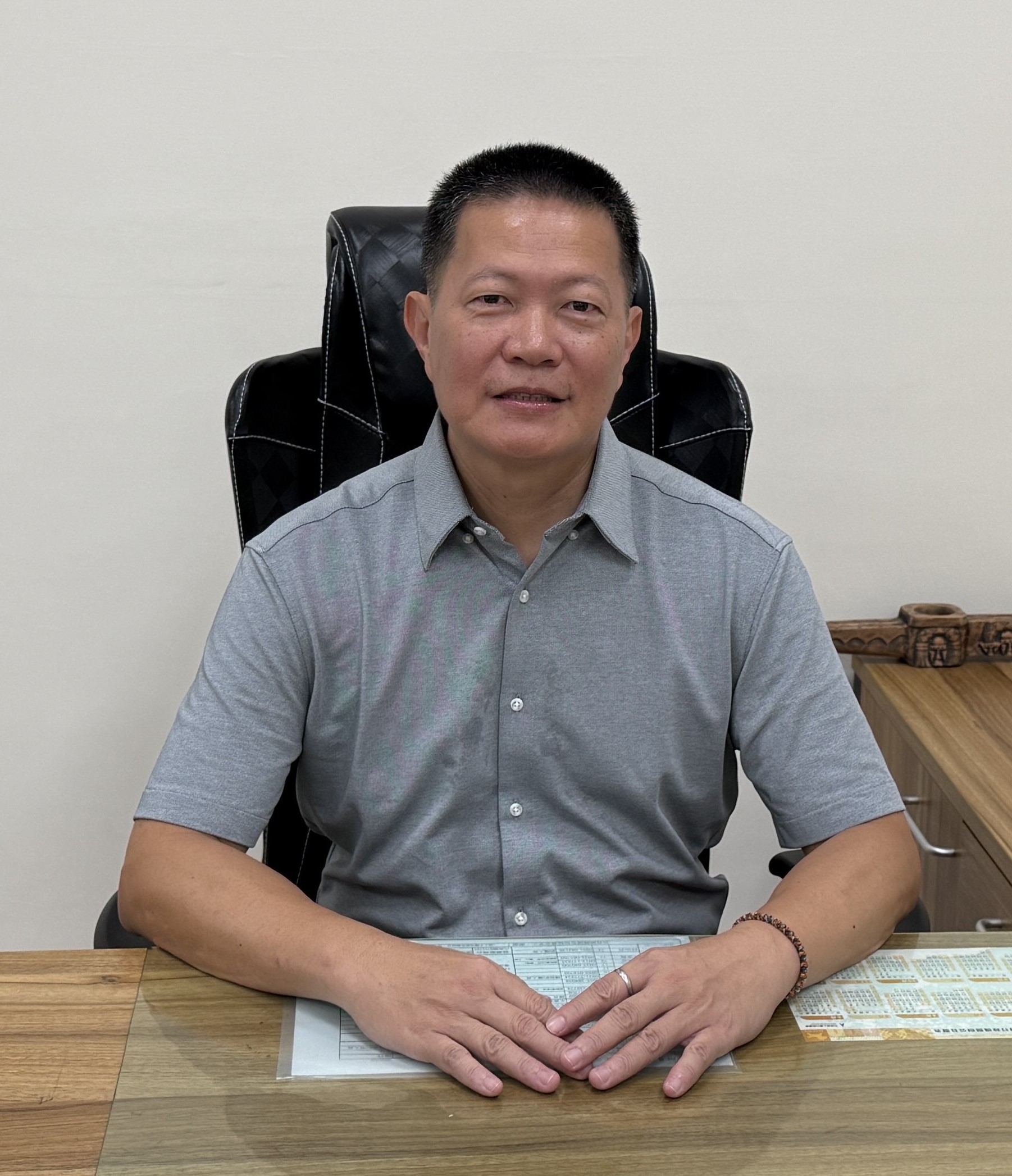 劉　國斌