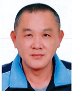邱　類思