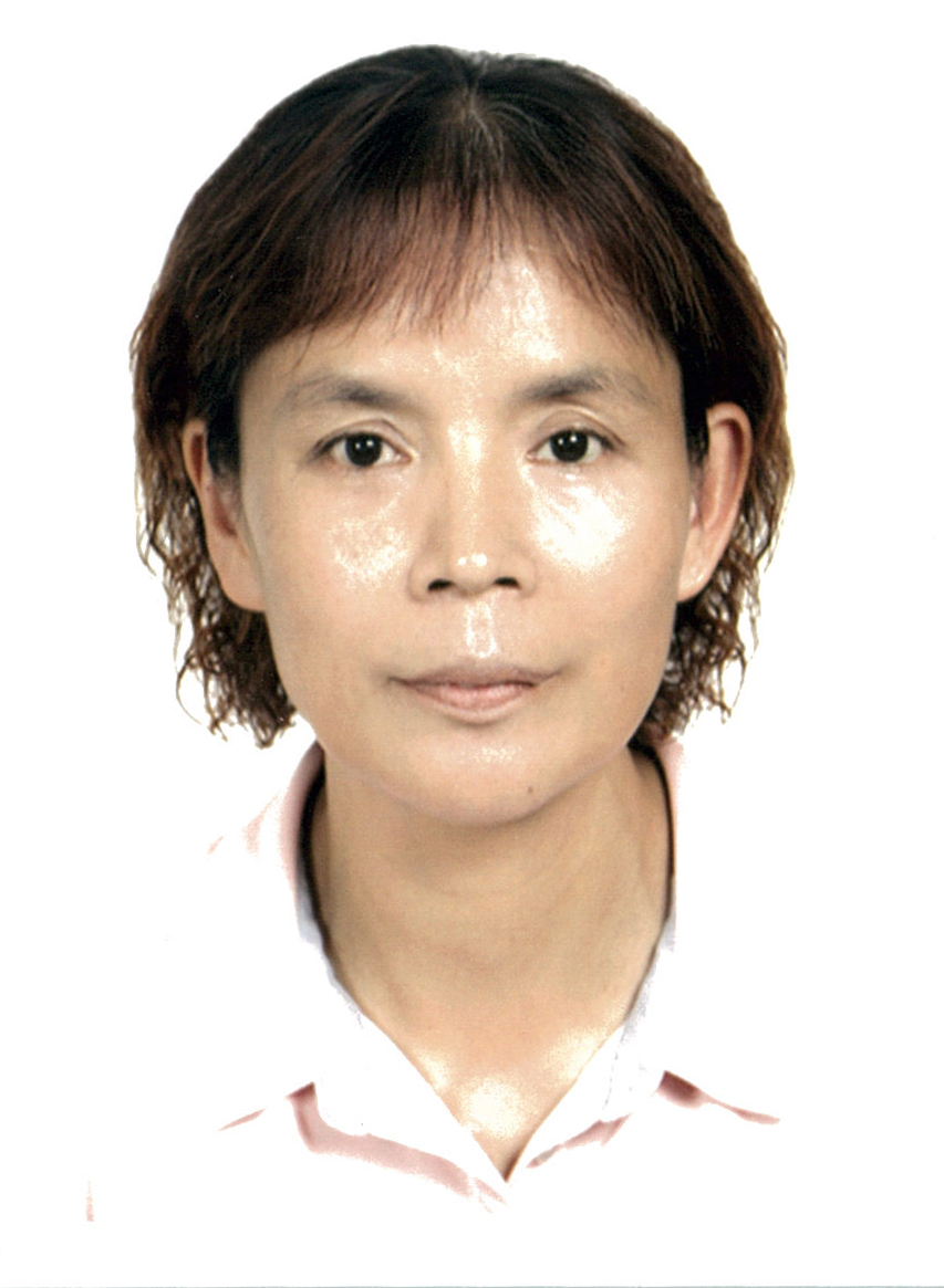 鄧　素珍