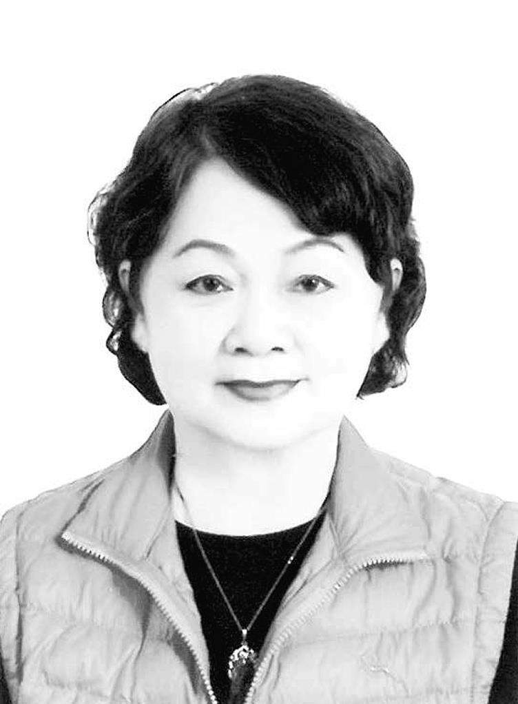 謝　玉珍