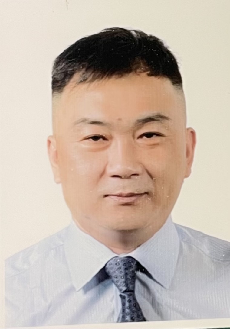 沈　芳昌