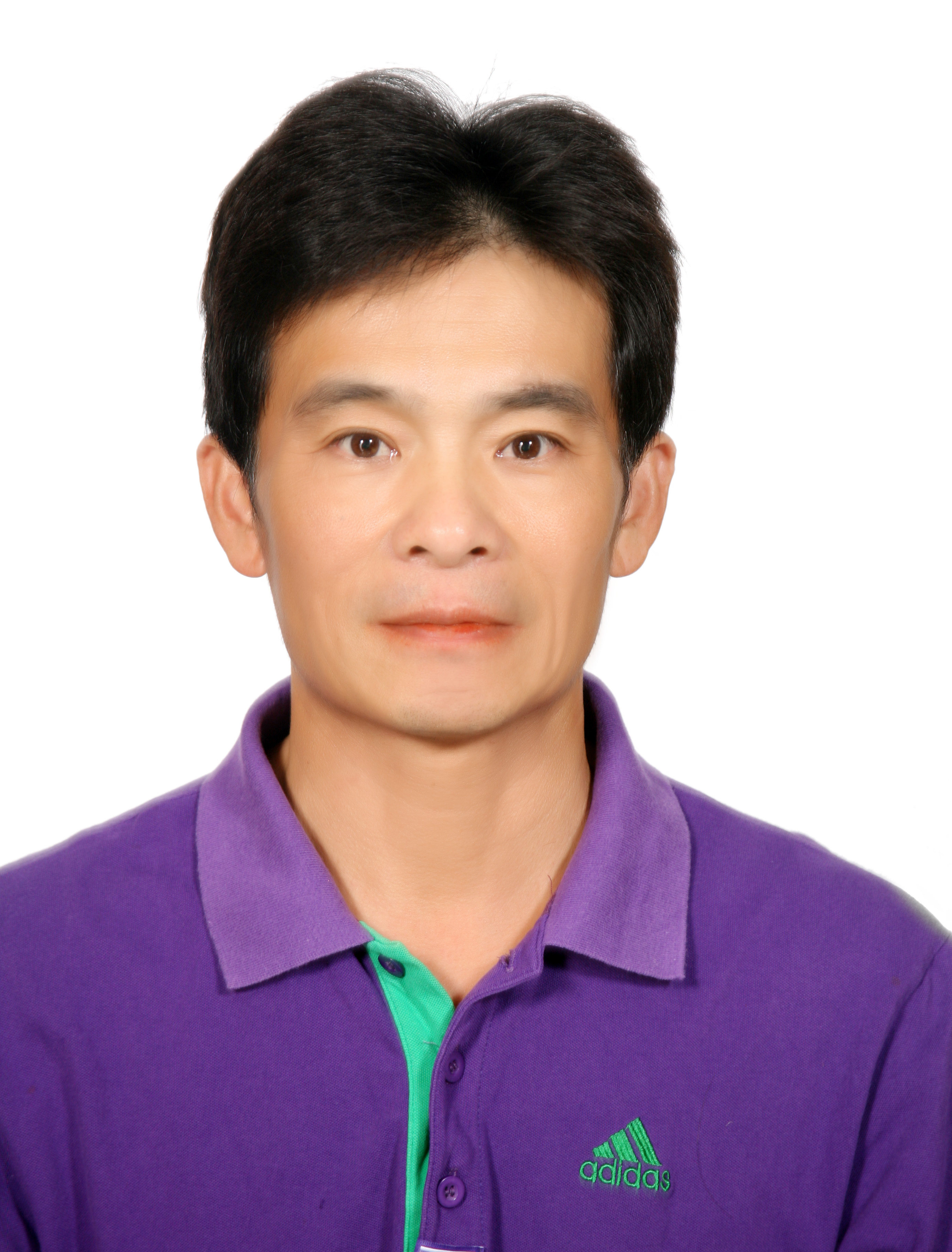 許　啟庭