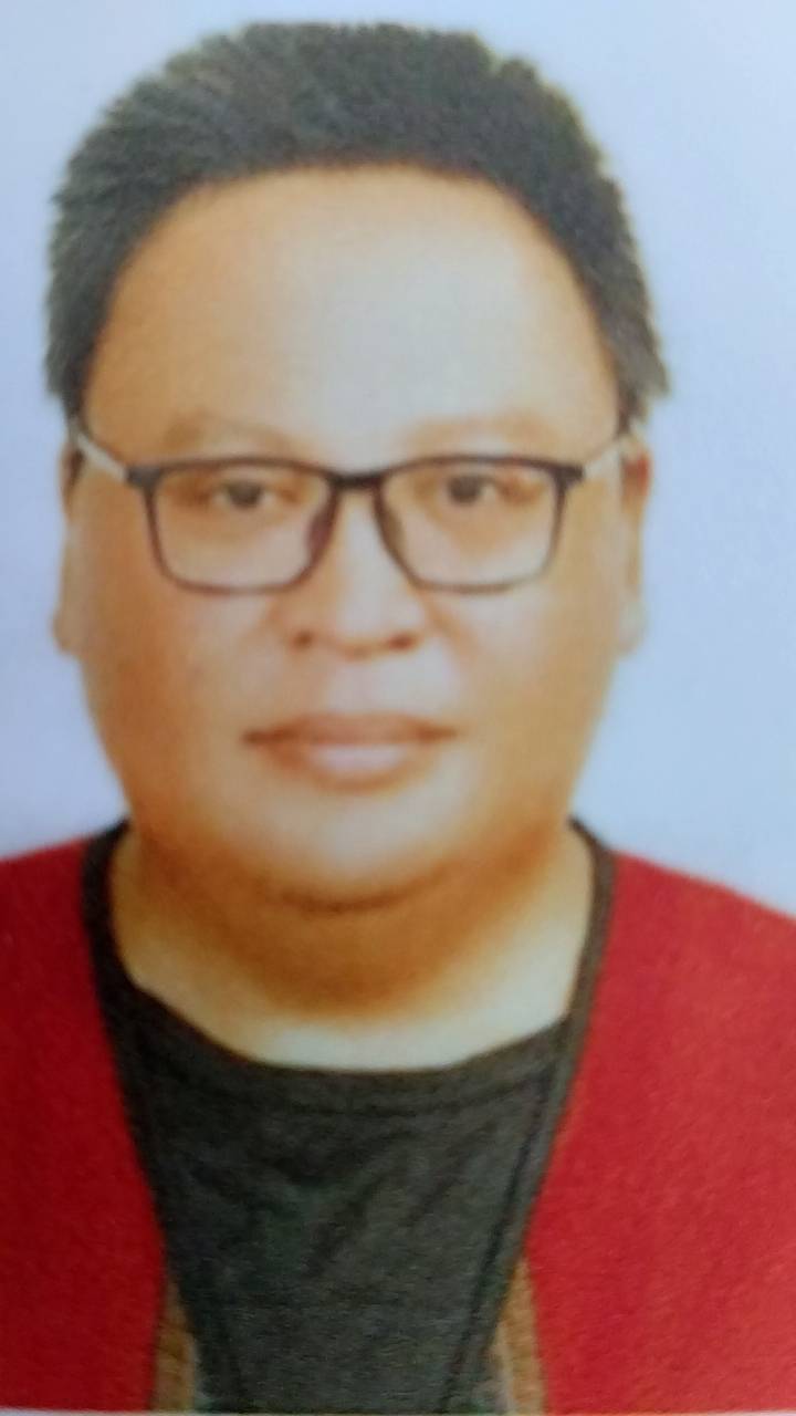 邱　志偉