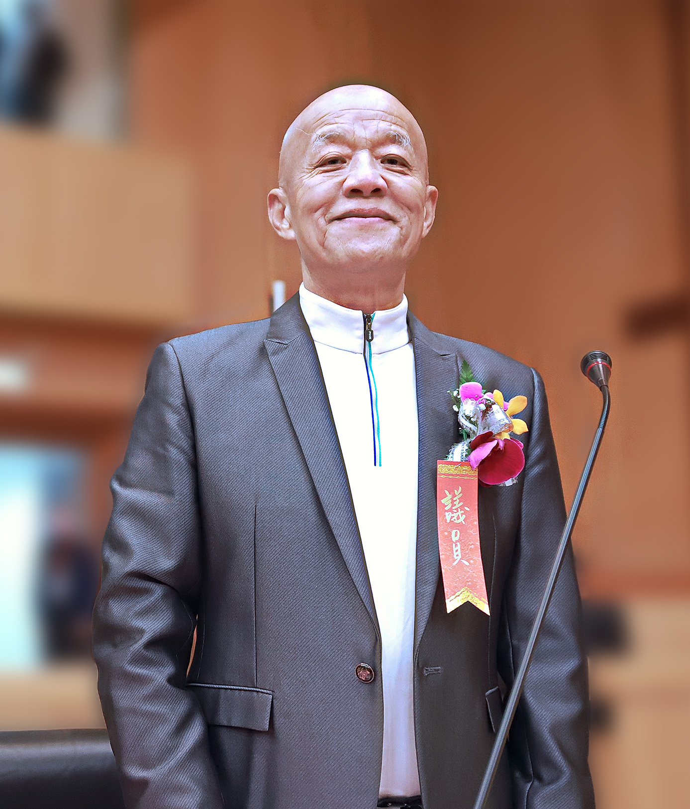 羅士洋