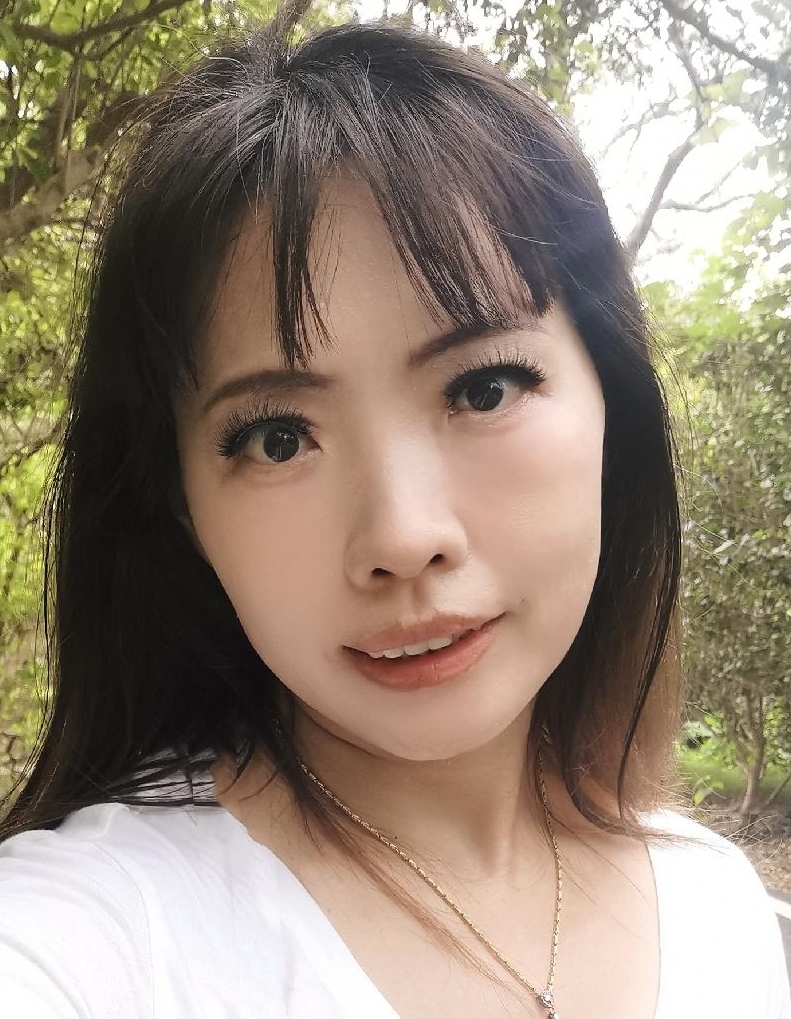 嚴　偉英