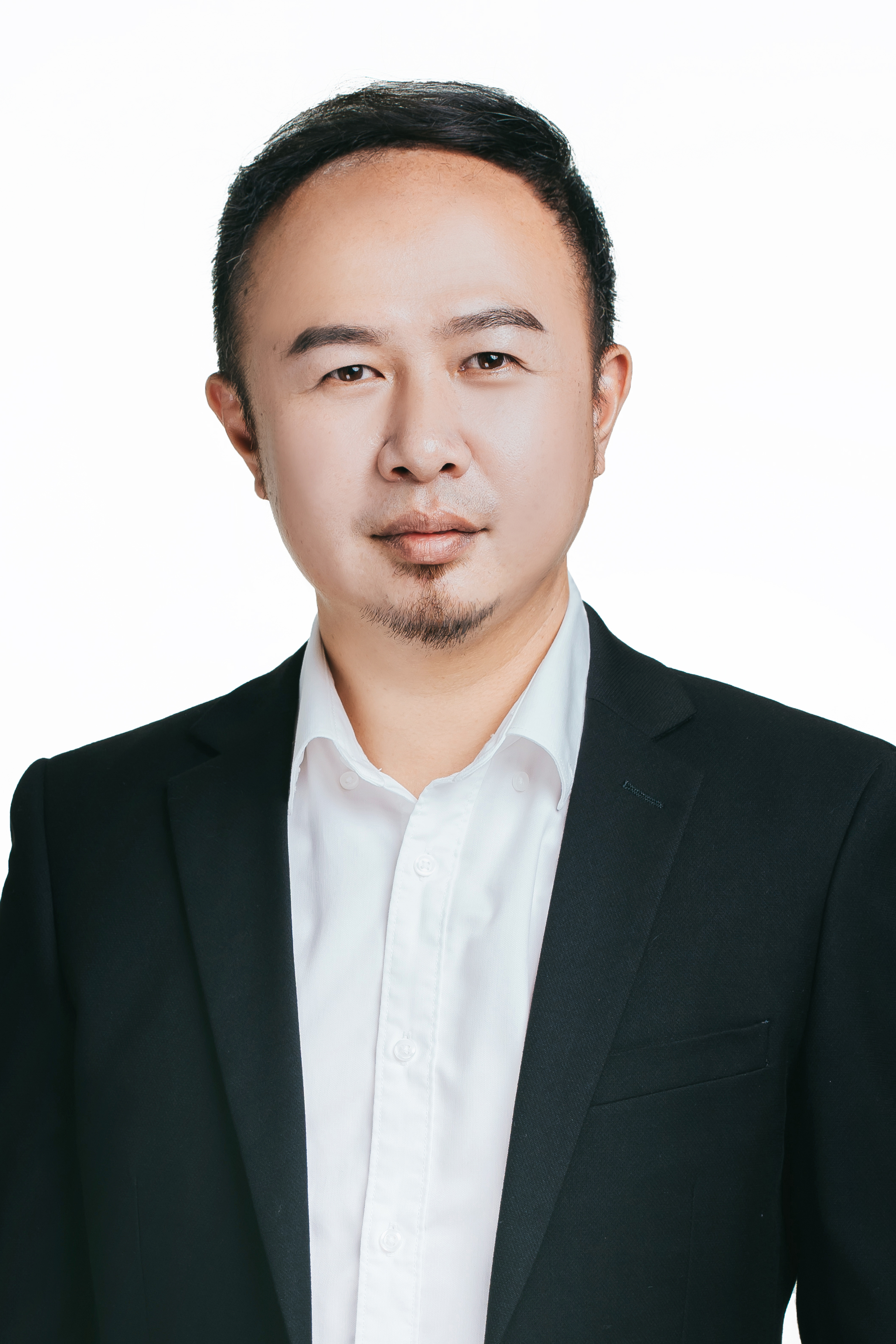 王　泰捷