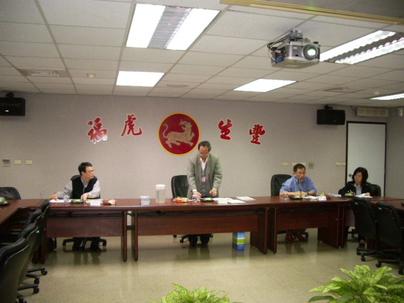 Deputy Director Liu delivers the greeting.jpg