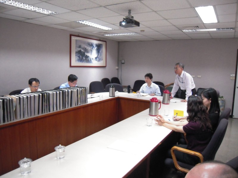 Section chief Lee hosted the accreditation meeting.jpg